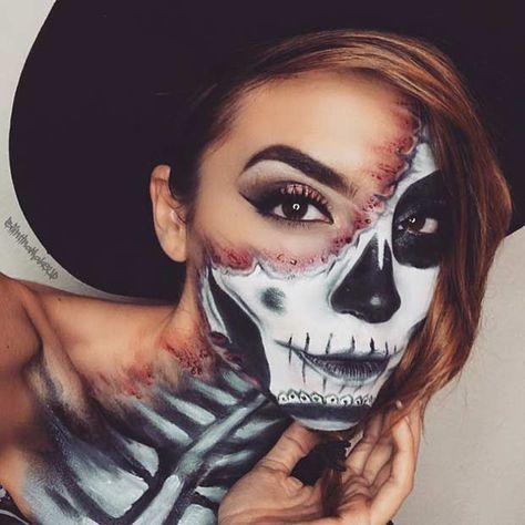 If you're looking for something a little different this year, why not check out these 23 cool skeleton makeup ideas to try for Halloween? Horror Smink, Cool Skeleton Makeup, Skeleton Makeup Ideas, Halloween Skeleton Makeup, Unique Halloween Makeup, Make Up Diy, Makeup Zombie, Fantasy Make-up, Halloweenský Makeup