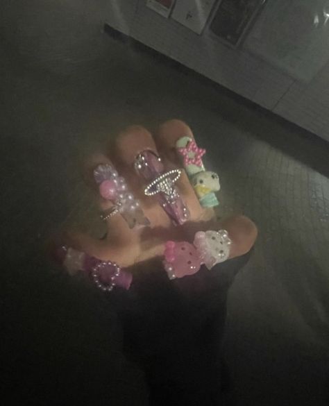 Chunky Nails, Exotic Nails, Really Cute Nails, Acrylic Nails Coffin Pink, Long Square Acrylic Nails, Acrylic Nails Coffin, Square Acrylic Nails, Minimalist Nails, Nail Charms