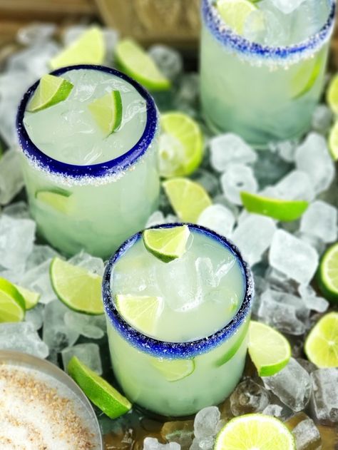 Three ingredients is all you need to make this outstanding margarita with agave as its sweetener. Perfectly balanced and refreshing, this agave margarita recipe will be your new favorite patio drink. Recipes With Agave Syrup, Agave Margarita Recipe, Margarita Mix Recipe, Agave Margarita, Easy Margarita Recipe, Classic Margarita Recipe, Homemade Margaritas, Flavored Margaritas, Margarita Salt