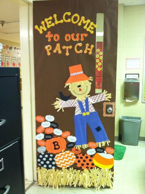 "Welcome to Our Patch" - Write your students' names on the pumpkins and design a large scarecrow for this fall classroom door display idea. Fall School Doors, Fall Classroom Door, Preschool Door, Halloween Classroom Door, Classroom Door Displays, Welcome To Our Patch, Fall Classroom Decorations, Fall Classroom, School Door Decorations