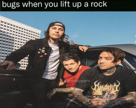 they’re just chillin Jaime Preciado, Tony Perry, Pop Punk Bands, Solo Photo, Poor Children, Janis Joplin, Pierce The Veil, Emo Bands, The Veil