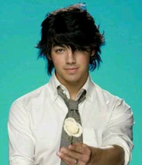 Joe Jonas Old Man Pictures, Sonny With A Chance, Jonas Brother, Taylor Lautner, Disney Day, Joe Jonas, Old Disney, Famous Singers, Nick Jonas