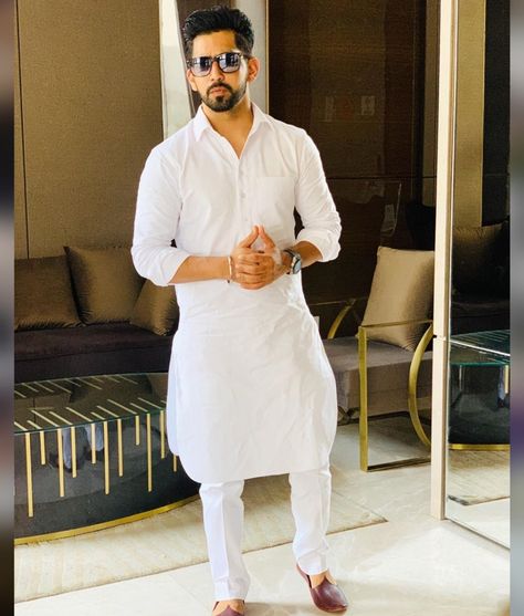 Kurta Pajama Men Wedding, Punjabi Kurta Pajama Men, Babbal Rai, Men Pants Pattern, Indian Wedding Clothes For Men, Wedding Kurta For Men, Kurta Pajama Men, Fashion Models Men, Gents Kurta Design