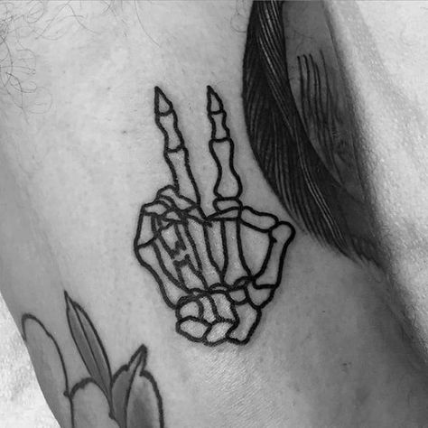 Peace Sign Tattoos, Realistic Flower Tattoo, Hand Tattoo Designs, Peace Tattoos, Simple Arm Tattoos, Cool Skeleton, Rose Tattoos For Women, Music Tattoo Designs, Skeleton Tattoos