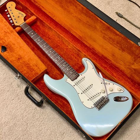 Sonic Blue Stratocaster, Blue Stratocaster, Fender Stratocaster Red, Mitch Rowland, Reverend Guitars, Fender Stratocaster Sunburst, Fender Guitars Stratocaster, Fender Deluxe, Sonic Blue