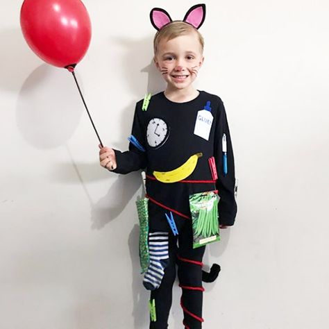 DIY Slinky Malinki costume, book week #bookweekcostumes #bookweekcostumesforboys #bookweekcostumesforgirls #bookweekcostumes2019 #bookweekcostumesDIY #DIYbookweekcotumeideas #easybookweekcostumes Slinky Malinki, Diy Slinky, Costumes To Make At Home, Book Week Costume Ideas, Easy Book Week Costumes, Space Costumes, Fish Costume, Teacher Costumes, World Book Day Costumes