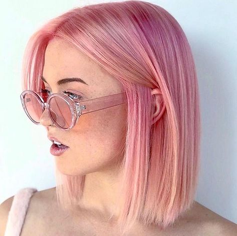 Pink Bob, Pulp Riot Hair Color, Fall Hair Color Trends, Bob Cuts, Pastel Pink Hair, Louise Bourgeois, Hair Color Shades, Hair Color Pink, Trendy Hair Color