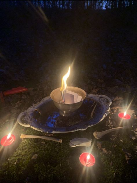 Fire witchcraft bones candles and more fire Witch Camping, Fire Priestess, Fire Witch Aesthetic, Fire Altar, Forest Ritual, Fire Witchcraft, Fire Magick, Salvatore School, Fire Ritual