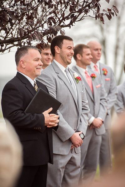 The groom's first look at his Bride walking down the aisle | A Wedding at Belmont | Courtney + Kevin | Shilliday Photography Bridal Party Walking Down The Aisle, Second Wedding Photography Poses, Wedding Ceremony Photography Ideas, Grooms Portraits, Ceremony Shots, Groom On Wedding Day, Bride Walking Down The Aisle, Ceremony Pictures, Wedding Vineyard