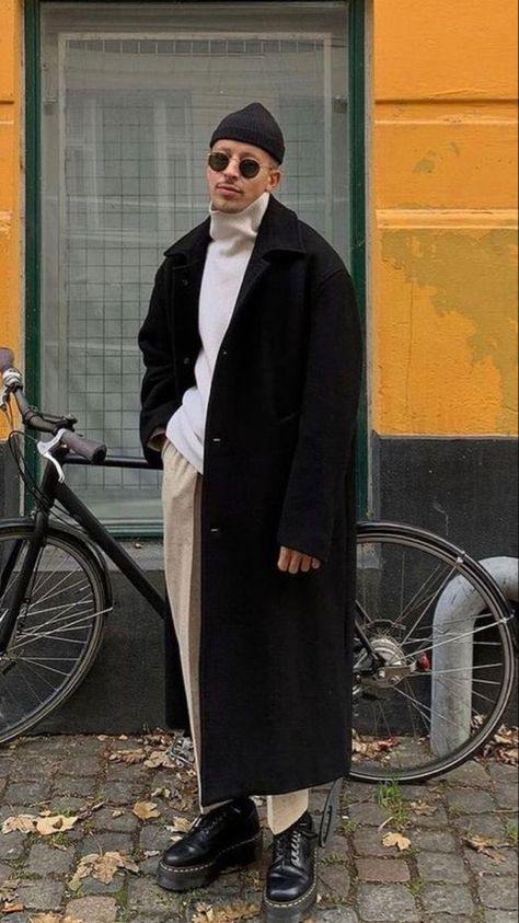 Berlin Fashion Men, Paris Street Style Men, Oversized Coat Outfit, Winter Fashion For Men, Old Money Outfits Men, Old Money Outfits, 30 Outfits, Sunglasses White, Classy Outfits Men