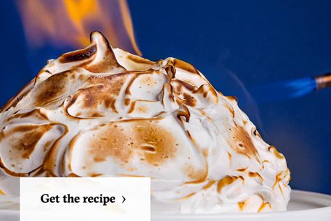 Baked Alaska Flambe, Really Easy Desserts, Flambe Desserts, Alaska Cake, Fancy Dessert Recipes, Meringue Ice Cream, Bombe Alaska, Baked Alaska Recipe, Ice Cream And Cake