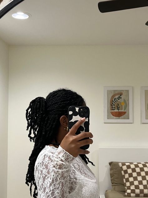 Xpression Twisted Up Spring Twist, Black Girls Hairstyles Protective Styles, Mini Marley Twists, Mini Spring Twists, Hair Inspo Aesthetic, Claw Clip Black, Hairstyles Claw Clip, Springy Afro Twist, Braided Hairstyles Black