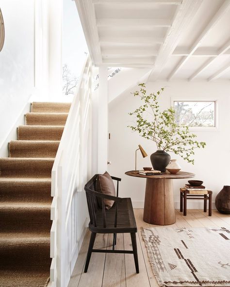 West Elm | Furniture + Decor on Instagram: “Entry way goals ✨ inside a breezy beach retreat. Take the full tour via our link in bio.” West Elm Furniture, Dandelion Designs, Modern Entryway, Nature Color Palette, Inviting Home, Holiday Homes, Entryway Rug, Indoor Outdoor Rugs, West Elm