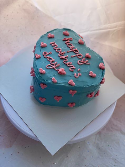 Happy mother’s day cake Cake For Mothers Day, Happy Mothers Day Cake, Happy Mother's Day Cake, Cake Captions, Mothers Day Desserts, Mothers Day Cake, Bento Cake, Dessert Decoration, Small Cake