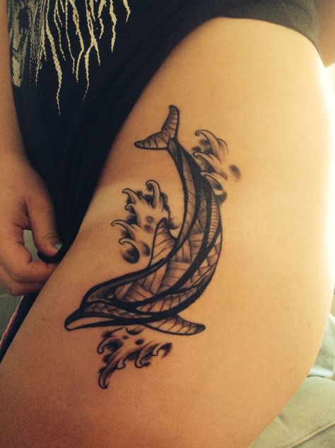 LOVE my newest tattoo. Tribal style dolphin on my hip/upper thigh Dolphin Tattoo On Thigh, Dolphin Arm Tattoo, Dolphin Hip Tattoo, Maori Tattoo Frau, Side Thigh Tattoos, Dolphins Tattoo, Maori Tattoo Designs, Disney Tattoo, Small Wrist Tattoos