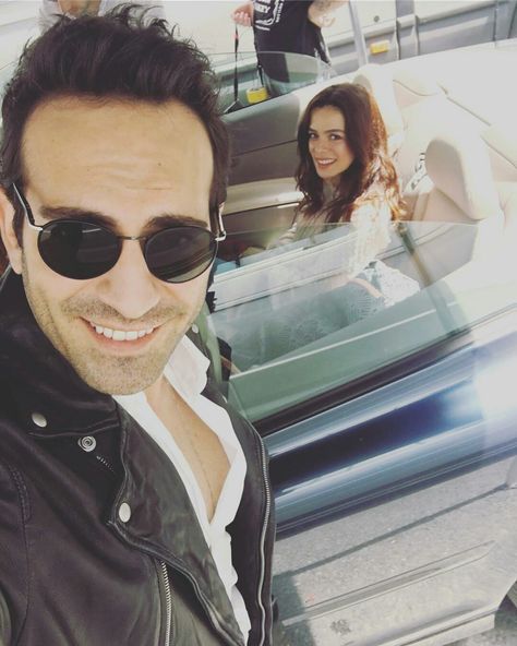 Ask Yeniden, Bugra Gulsoy, Rp Edit, Turkish Series, City Aesthetic, Blackpink Photos, Drama Series, Turkish Actors, Soap Opera