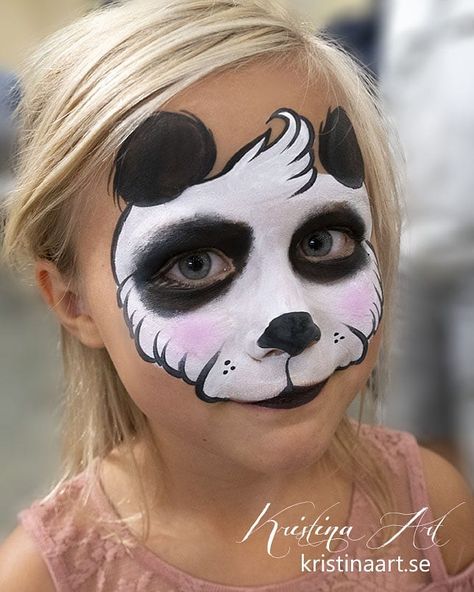 🐾Pandas are soo cute ☺, what do you think of this little panda bear?🐼 #facepaint #facepainter #facepainting #facepaints #facepainters… Panda Face Paint, Bear Face Paint, Panda Painting, Kids Face Paint, Pintura Facial, Teddy Bear Picnic, Face Painting Halloween, Bear Face, Wrinkled Skin