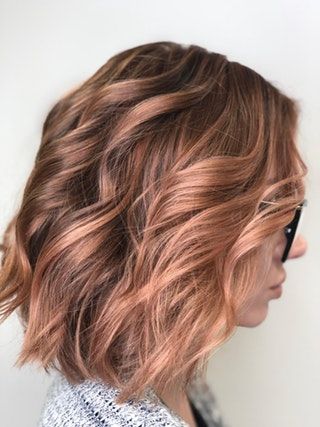 Rose Gold hair, obsessed : Hair Faded Rose Gold Hair, Copper Rose Gold Hair Balayage, Rose Gold Toned Hair, Rose Gold Bob, Rose Gold Short Hair, Copper Rose Gold Hair, Rose Gold Hair Balayage, Rose Brown Hair, Dusty Rose Hair