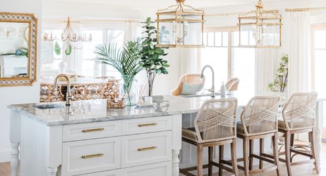 The Leslie Style - Airy Modern Feminine White Kitchen Renovation, Coastal Chic Style, Glam Dining Room, Glam Dining, Entry Console Table, Lake House Kitchen, Coastal White, Coastal Interiors Design, Dream Beach Houses