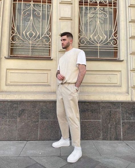 Chic Summer Formal and Casual Outfits for Stylish Men Beige Pants Outfit, Men Aesthetic Outfits, Beige Outfits, All White Party Outfits, Party Outfit Men, Outfits Men Streetwear, Wedding Guest Attire, White Pants Outfit, Mens Smart Casual Outfits