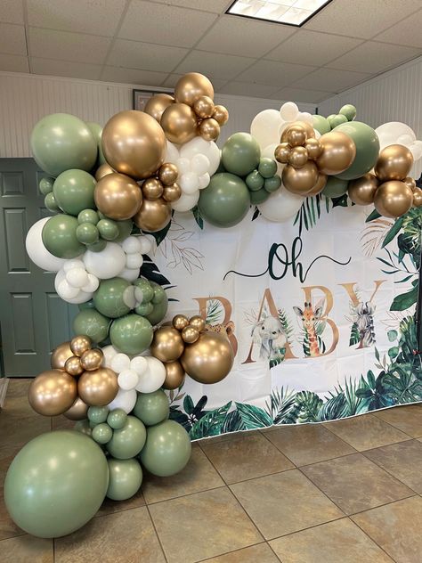 Balloons for oh baby safari theme backdrop! Safari Ballons Decor, Safari Backdrop Ideas, Baby Shower Backdrop Ideas Boys, Decoracion Baby Shower Safari, Safari Baby Shower Boy, Jungle Balloons, Baby Shower Safari Theme, Baby Shower Theme Decorations, Baby Balloon