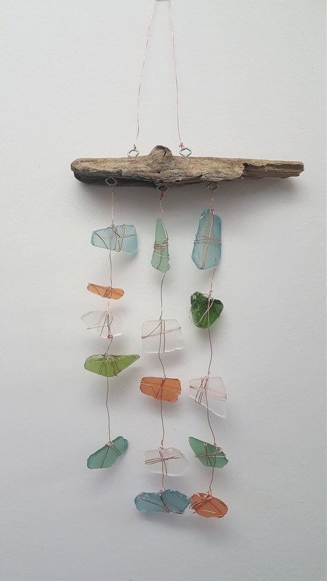 Elf Garden, Sea Glass Suncatcher, Seaglass Beach, Sea Glass Diy, Sea Glass Art Projects, Wind Chimes Craft, Beach Glass Crafts, Driftwood Art Diy, Diy Wind Chimes