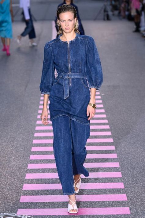 Copenhagen Spring, Fashion Landscape, Copenhagen Fashion, Bohemian Pattern, Copenhagen Style, Copenhagen Fashion Week, Column Dress, Denim Maxi Skirt, Runway Trends