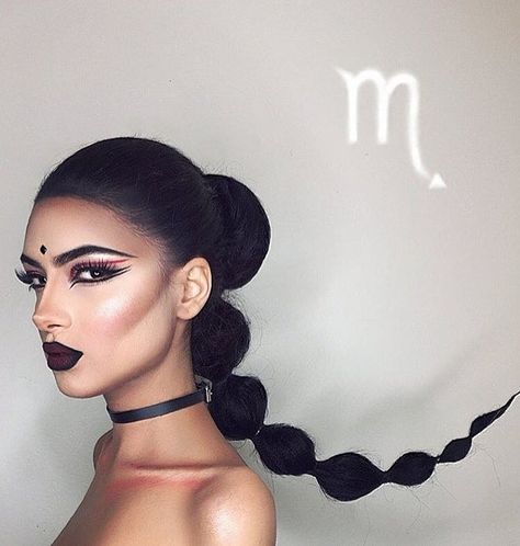 This incredible make up artist, Setareh Hosseini, is creating "Zodiac-inspired" looks - how you like them now? Avant Garde Hair, Zodiac Designs, Maquillage Halloween, Scorpio Zodiac, Makeup Forever, Her Eyes, Grunge Hair, Gorgeous Makeup, Artistry Makeup