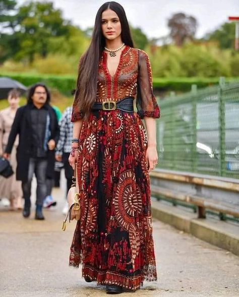 Bohemian Winter Outfits, Boho Attire, Dior Spring 2020, Moda Hippie, Look Boho Chic, Estilo Hippie, Boho Chic Outfits, Moda Boho, Dress Inspo