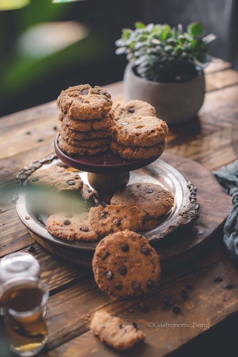 Small Cookies Photography, Halloween Cookie Photography, Cookies Photography Ideas Photo Shoot, Staging Cookie Photos, Cookie Photography Ideas, Chocolate Chip Cookies Photography, Cookie Product Photography, Cookies Photography Ideas, Cookies Photography Styling