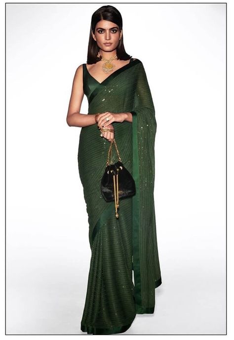 Sabyasachi Summer Collection, Saree Sabyasachi, Sabyasachi Collection, Green Sari, Cultural Clothes, Sabyasachi Sarees, Sequin Saree, Wedding Outfit Ideas, Indian Party Wear