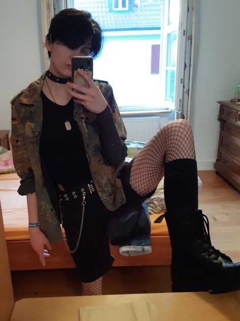 Tights Men Outfit, Punk Fishnet Outfit, Fishnets Shorts Outfit, Alt Fashion Nonbinary, Whimsy Goth Outfit Men, Mens Fishnet Outfit, Men In Fishnets, Men Fishnets, Fishnet Outfit Men