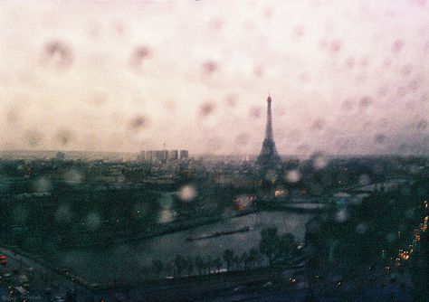 rain in Paris Rainy Paris, Summer Rain, Paris City, City Lights, Rainy Day, Paris Skyline, Eiffel Tower, Places To Go, We Heart It