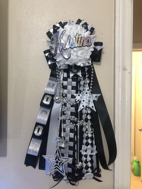 Homecoming Mums Sophomore, Homecoming Mums Ideas Sophomore, Sophomore Homecoming Mum, Sophomore Mum Ideas, Hoco Mums Ideas Sophomore, Hot Pink Homecoming, Homecoming Garter, Homecoming Spirit, Fairy Tale Theme