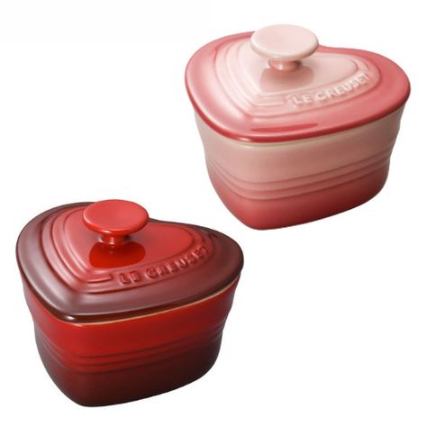 Le creuset Lamequin d'amour with lid Cherry Red & Rose Quartz 2pcs Set Japan Pattern (type): Lamequin d'amour Vertical x horizontal 11.5x11cm (4.5 x 4.5") Height (including lid) 10 cm (4.0") Capacity 300ml (10.1oz) Weight 550g (1.2lbs) Thank you for checking out our store! We are located in Japan. Our goal is to provide fine Japanese products to the world. It's our pleasure to make you happy with our selected item. If you have any questions, feel free to contact us. Payment We only accept paymen Japan Pattern, Kitchen Things, Japanese Products, Red Kitchen, Cute Home Decor, French Food, Le Creuset, Dream House Decor, Cherry Red