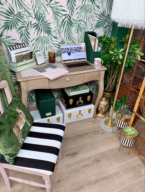 Tropical Home Office, Home Office Chic, Home Office Desk Setup, Office Desk Setup, Tropical Safari, Vintage Wooden Desk, Home Office Decor Ideas, Large Gallery Wall, Gold Planter