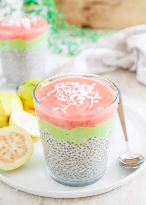 Guava Smoothie, Healthy Key Lime Pie, Guava Recipes, Strawberry Guava, Chia Recipe, Chia Pudding Recipes, Healthy Treat, Strawberry Smoothie, Healthy Kitchen