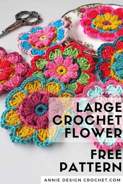 Crochet Flat Flowers Free Pattern, Large Crochet Flower, Floral Bunting, Loom Flowers, Fast Crochet, Crochet Flowers Free Pattern, Crocheted Flowers, Crochet Motif Patterns, Colorful Crochet