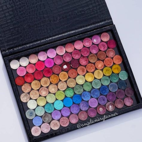 New Adept Cosmetics Magnetic Palettes: Review and discount code! Depotting Makeup, Adept Cosmetics, Makeup Geek Eyeshadow Palette, Magnetic Makeup Palette, Makeup Geek Eyeshadow, Best Eyeshadow Palette, Magnetic Palette, Cake Face, Beauty Creations