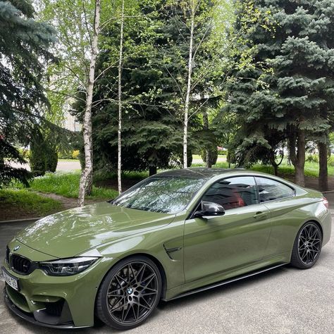 Bmw M4 Green, Bmw Green, 2015 Bmw M4, F82 M4, Bmw G20, Dream Cars Bmw, Bmw Wagon, Bmw Motors, Top Luxury Cars