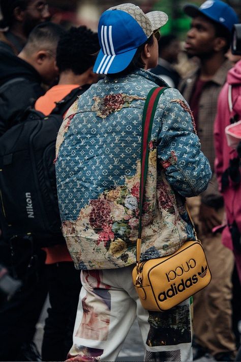 Ss23 Street Style, Fashion Week Ss23, Parisian Look, Maximalism, Vintage Leather Jacket, Fashion Week Street Style, High Fashion Street Style, Street Style Looks, Street Style Outfit