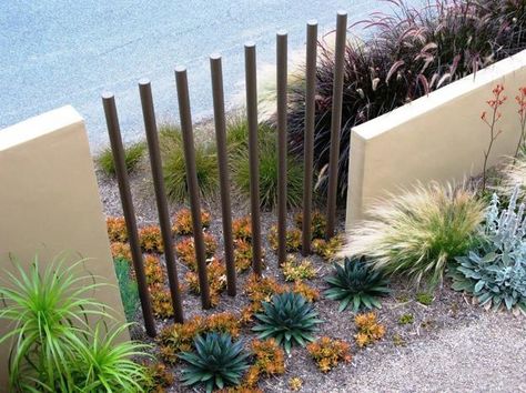 zoning and yard landscaping ideas Modern Fence Design, Types Of Fences, Front Yard Fence, Modern Landscape Design, Walled Garden, Modern Fence, Homestead Survival, Backyard Fences, Wooden Fence