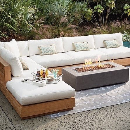 Diy Living Room Furniture, Wooden Sofa Designs, First Apartment Decorating, Modern Patio Furniture, Best Outdoor Furniture, Diy Couch, Living Room Sofa Design, Sofa Set Designs, Outdoor Diy Projects