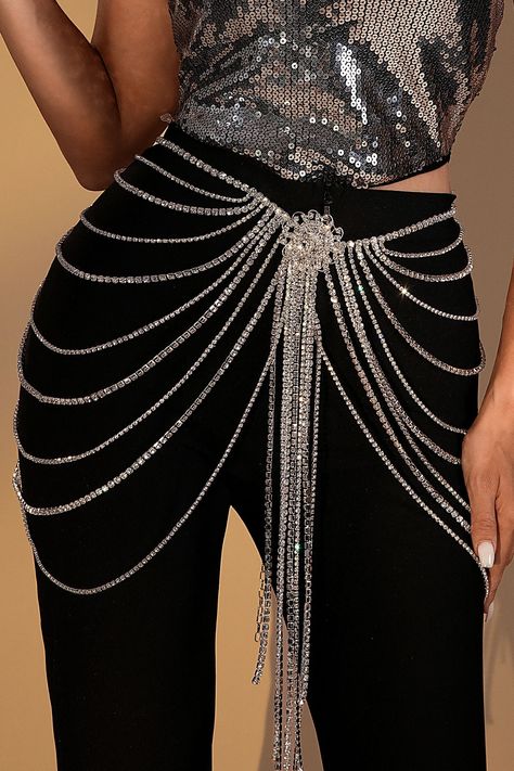 Dripping In Diamonds Outfit, Dress With Chains, Tassel Clothing, Bling Outfits, Shiny Accessories, Hip Jewelry, Waist Jewelry, Cosplay Jewelry, Sequin Dresses