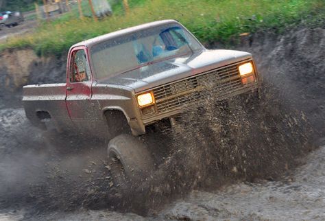 Muddy Trucks, Mud Bogging, Impala Chevrolet, Mud Bog, Custom Lifted Trucks, Ford Diesel, Country Girl Life, Amazing Man, Dream Trucks