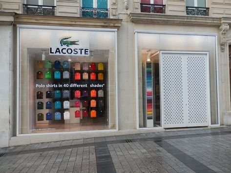 Lacoste Store, Polo Store, Store Front Windows, Window Brands, Built In Bathtub, Retail Store Display, René Lacoste, Polo Lacoste, Lacoste Polo Shirts