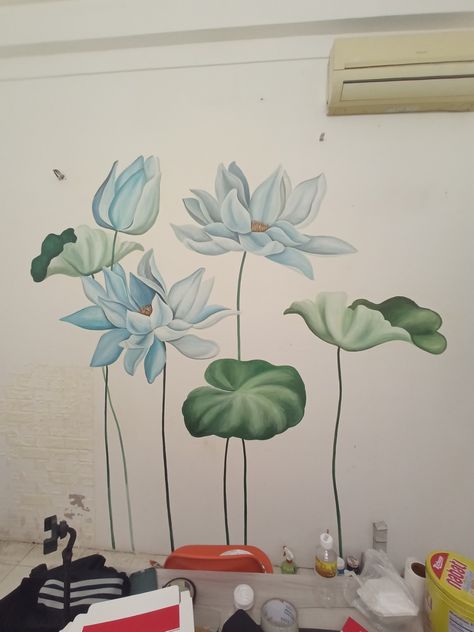 Lotus Wall Painting Ideas, Mural Art Ideas Inspiration, Lotus Wall Painting, Lotus Mural, Cherry Blossom Painting Acrylic, Flower Wall Painting, Wall Murals Diy, Interior Murals, Creative Wall Painting