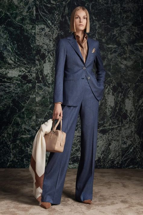 Kiton Fall 2024 Ready-to-Wear Runway, Fashion Show & Collection Review [PHOTOS] Chic Date Night Outfit, Trendy Date Night Outfit, Date Night Outfit Ideas, Night Outfit Ideas, Thanksgiving Fashion, Autumn Thanksgiving, Fashion Decor, Workwear Fashion, Decor Trends