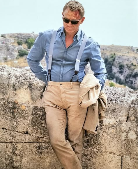 James Bond Aesthetic, Daniel Craig Suit, Bond Aesthetic, Daniel Craig Bond, James Bond Outfits, James Bond Suit, Daniel Craig Style, Bond Outfits, Craig Bond