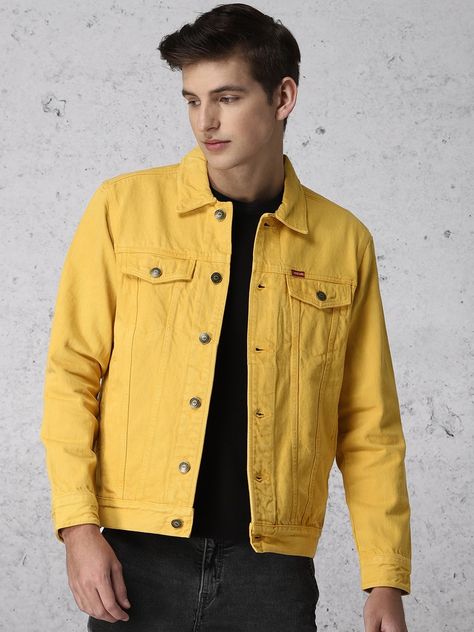 Bats Aesthetics, Yellow Denim Jacket, Yellow Shirt Outfit, Outfit Yellow, Masc Fashion, White Jeans Men, Yellow Jeans, Yellow Denim, 2023 Color